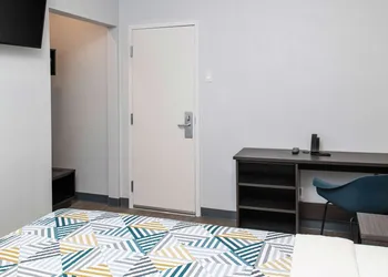 Motel 6 San Pedro, CA – Port Of Los Angeles hotel thumbnail 4