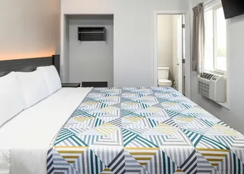 Motel 6 San Pedro, CA – Port Of Los Angeles hotel thumbnail 5