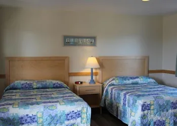 Pony Island Inn hotel thumbnail 6
