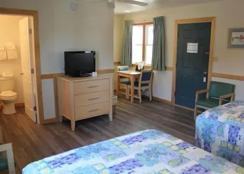 Pony Island Inn hotel thumbnail 8