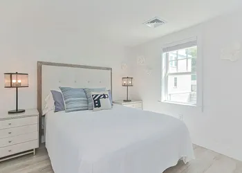 Harbourtown Suites hotel thumbnail 7