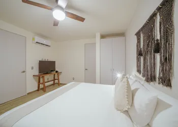 K'uyen Boutique Hotel hotel thumbnail 8