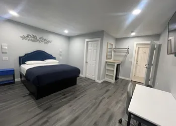 Perfect Inn Motel hotel thumbnail 3
