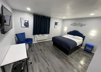 Perfect Inn Motel hotel thumbnail 6