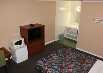 Bar-Mel Inn hotel thumbnail 2