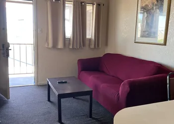 Hallmark Inn and Suites hotel thumbnail 5