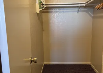 Hallmark Inn and Suites hotel thumbnail 6