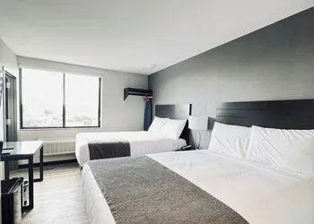 Capital Hotel hotel thumbnail 8