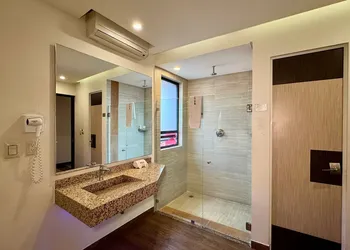 Hotel La Villa - Solo Adultos hotel thumbnail 8