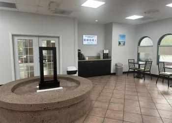 Motel 6 Savannah, GA- Gateway & I-95 hotel thumbnail 3