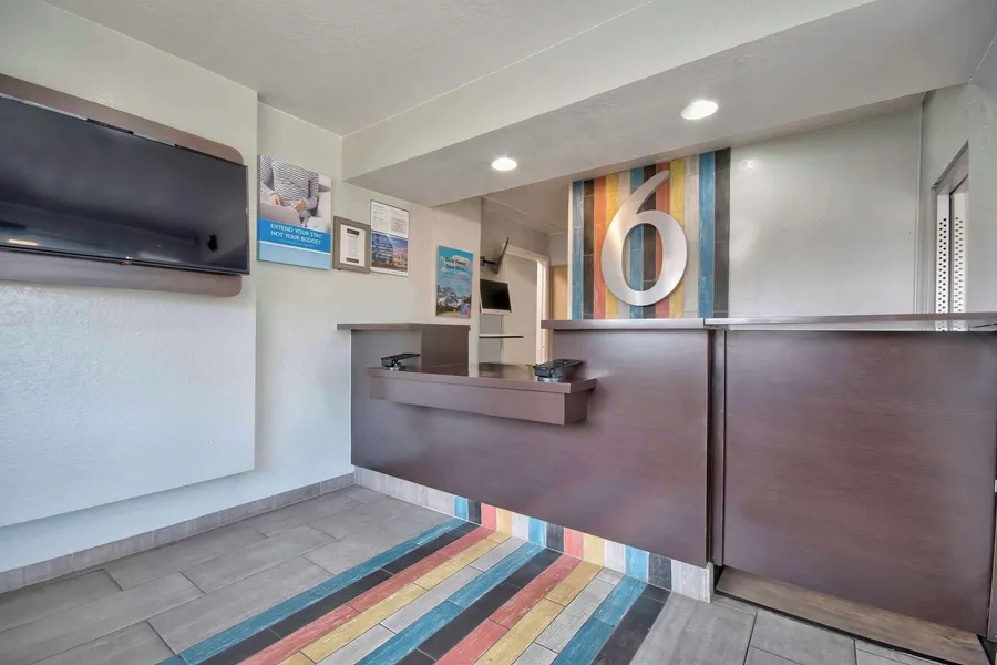 Studio 6 Albuquerque, NM – Midtown hotel detail image 2