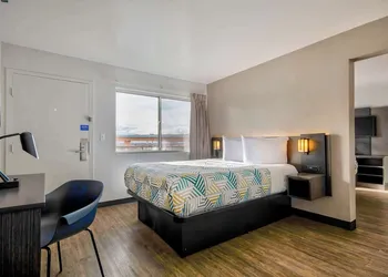 Studio 6 Albuquerque, NM – Midtown hotel thumbnail 7