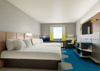 Microtel Inn & Suites by Wyndham Winchester hotel thumbnail 6