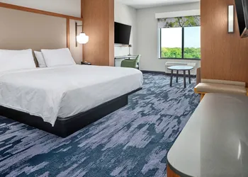 Fairfield Inn & Suites by Marriott Corinth South Denton Area hotel thumbnail 7
