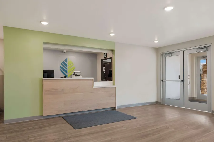 WoodSpring Suites Phoenix-Deer Valley hotel detail image 2
