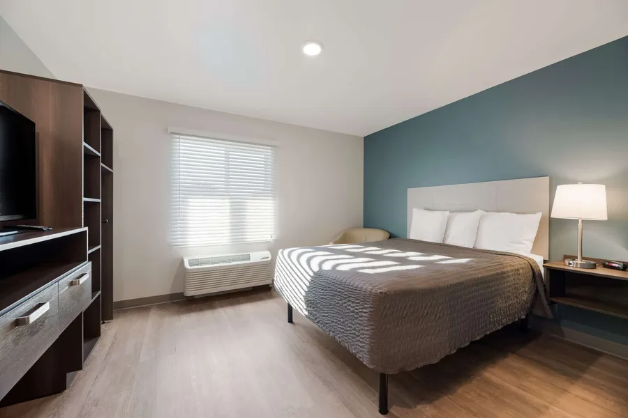 WoodSpring Suites Phoenix-Deer Valley hotel detail image 6