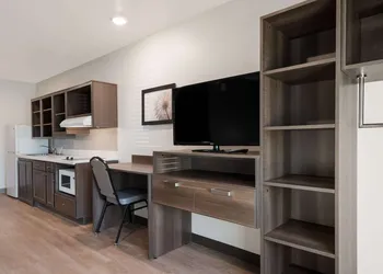 WoodSpring Suites Phoenix-Deer Valley hotel thumbnail 7