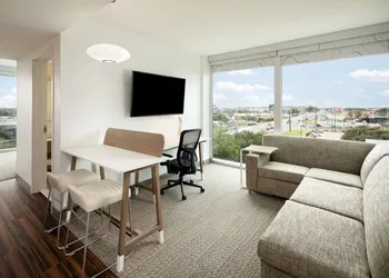 Element Austin at The Domain hotel thumbnail 7