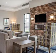 Comfort Suites Scottsdale Talking Stick Entertainment District hotel detail image 4