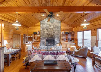 Mount Mitchell Eco Retreat hotel thumbnail 3