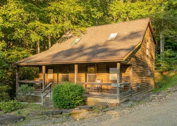 Mount Mitchell Eco Retreat hotel thumbnail 4