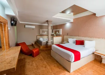 Hotel Closbi Km6 hotel thumbnail 3