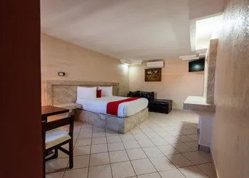 Hotel Closbi Km6 hotel thumbnail 7