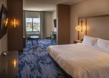 Fairfield Inn & Suites by Marriott Rome hotel thumbnail 5
