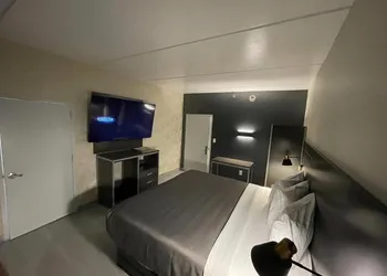 Casa Azul Hotel Blu JFK hotel thumbnail 5