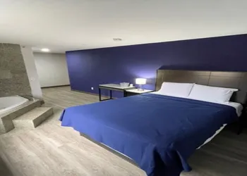 Blue Bird Inn hotel thumbnail 3
