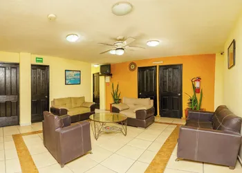 OYO Hotel Bugambilia San Luis Potosi hotel thumbnail 7