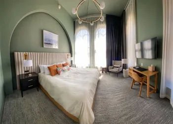Kinn Guesthouse Downtown hotel thumbnail 8