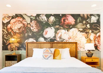 Fleur Noire Hotel - 21 and Over hotel thumbnail 8