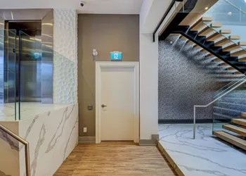 Dream Suites Near YYZ Airport hotel thumbnail 4