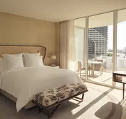 Four Seasons Hotel and Residences Fort Lauderdale hotel detail image 5