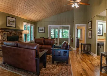 Kanuga Inn & Lodging hotel thumbnail 8