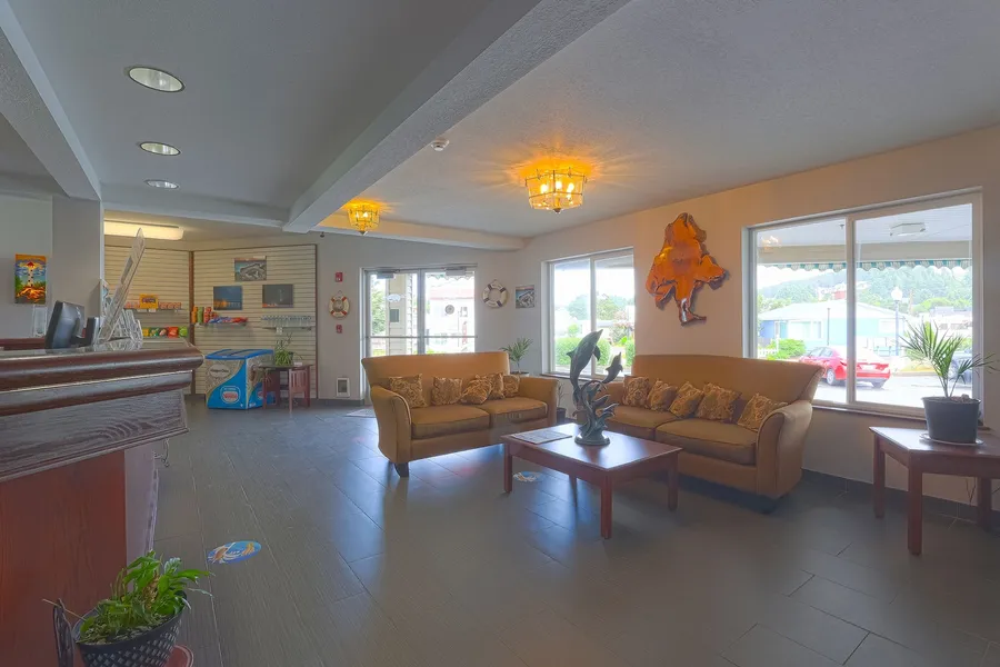 Siletz Bay Beachfront Hotel by OYO Lincoln City hotel detail image 2