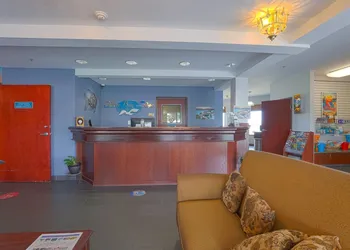 Siletz Bay Beachfront Hotel by OYO Lincoln City hotel thumbnail 4