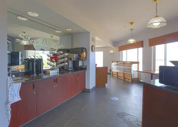 Siletz Bay Beachfront Hotel by OYO Lincoln City hotel thumbnail 6