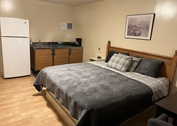 Kings Court Motel hotel thumbnail 5