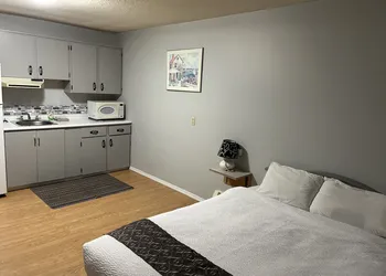 Kings Court Motel hotel thumbnail 7