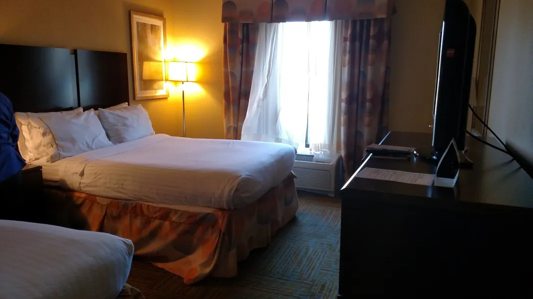Holiday Inn Express Hotel & Suites PERRY by IHG hotel detail image 2