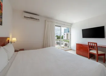 Hotel Dos Playas Faranda Cancun hotel thumbnail 7
