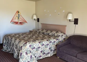 All Star Inn hotel thumbnail 2