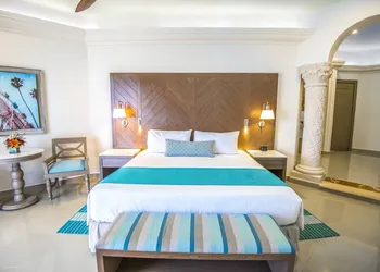 Wyndham Alltra Playa del Carmen Adults Only All Inclusive hotel thumbnail 3