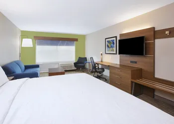 Holiday Inn Express Grand Rapids Airport North by IHG hotel thumbnail 3