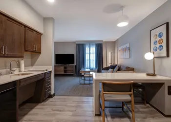Homewood Suites by Hilton Oak Creek Milwaukee hotel thumbnail 5