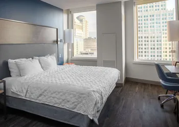 Tru By Hilton St. Louis Downtown hotel thumbnail 7