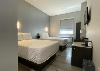 King Hotel Brooklyn Sunset Park hotel thumbnail 4