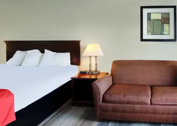 Cypress Inn & Suites Washington - Chocowinity NC By OYO hotel thumbnail 8